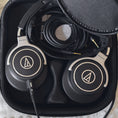 Load image into Gallery viewer, Audio-Technica M70x in case
