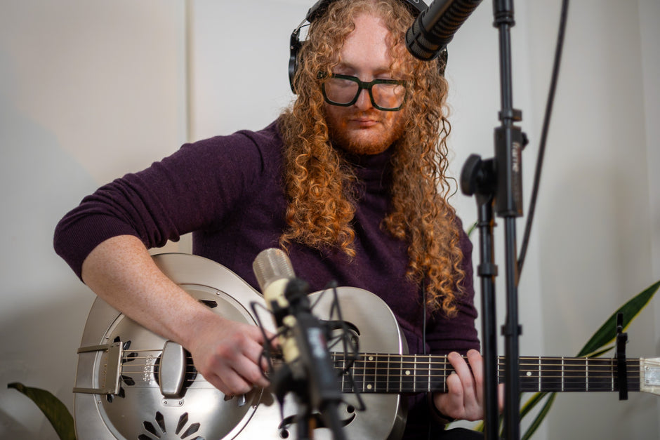 guitar recording in studio
