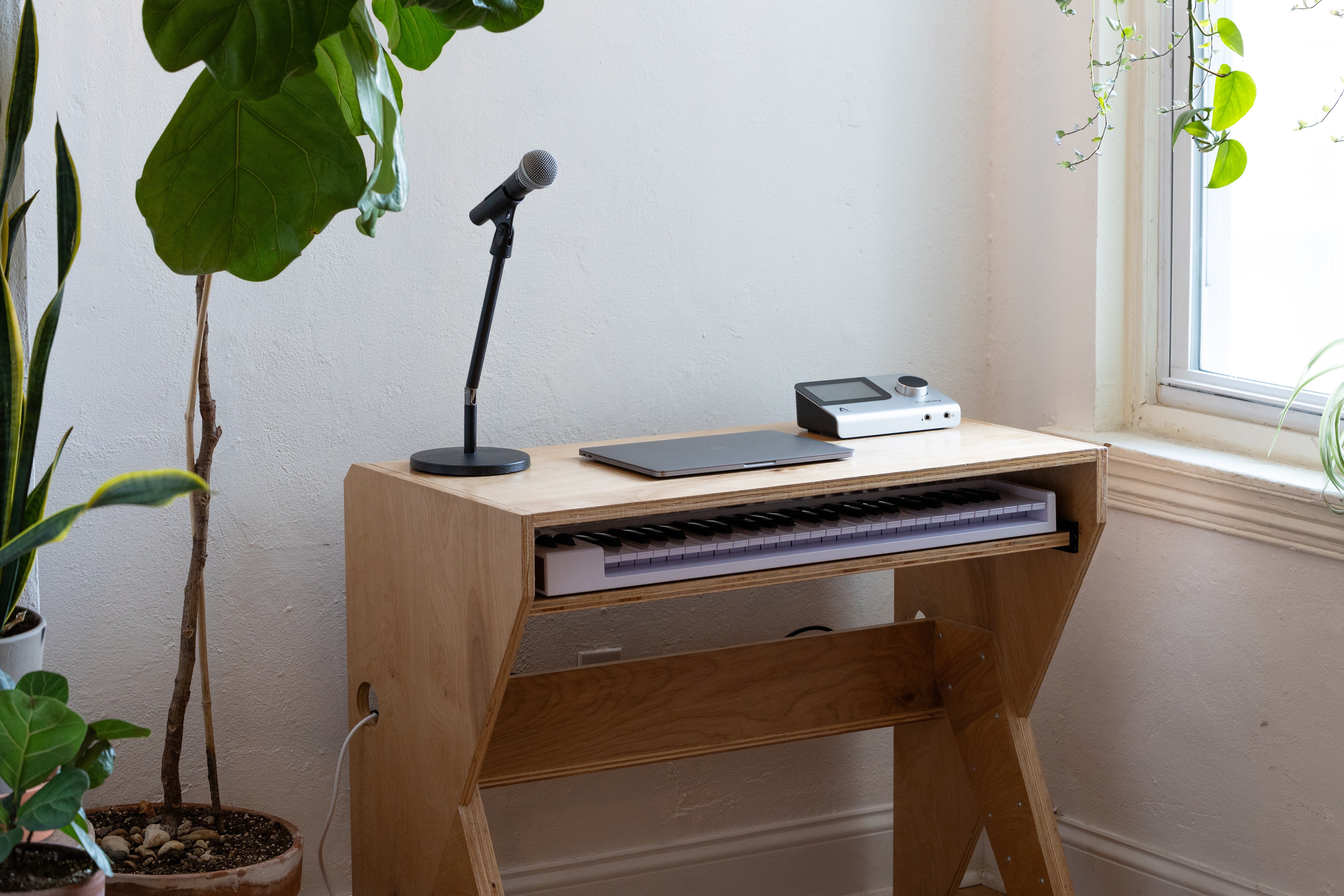 Tech Desk | Music Technology and Graphic Design Furniture – BridgeSet Sound